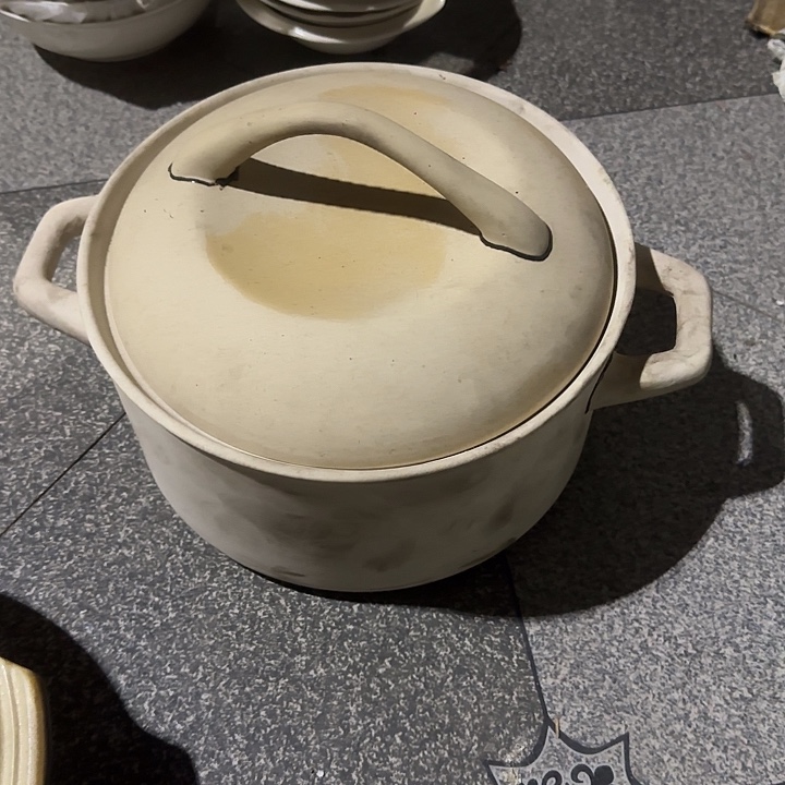 瓷片陶瓷盘子碗啥都有