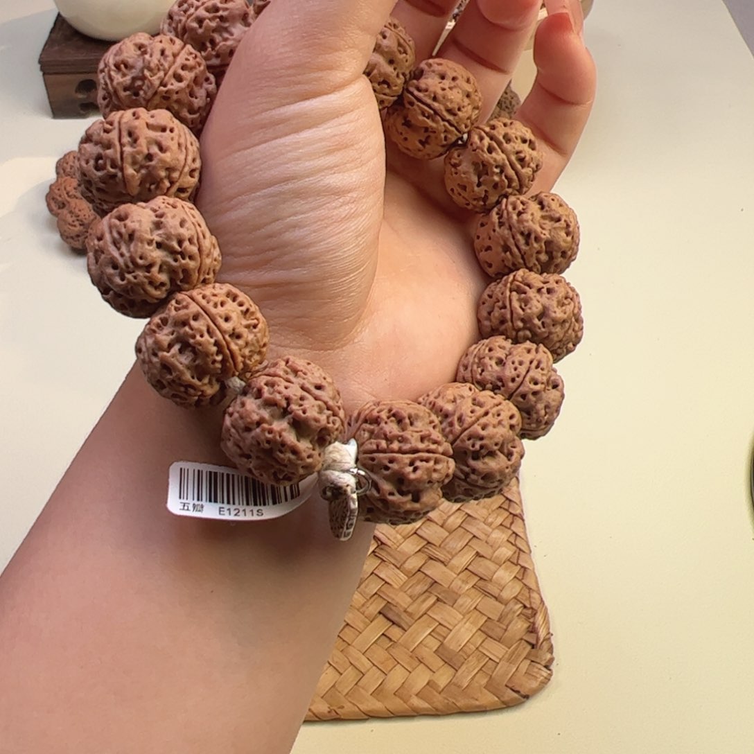 金刚菩提吊坠21mm飞碟桩肉饱满