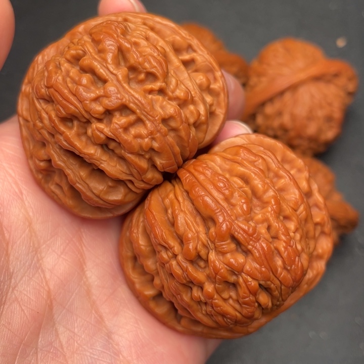 秦岭文玩核桃核桃