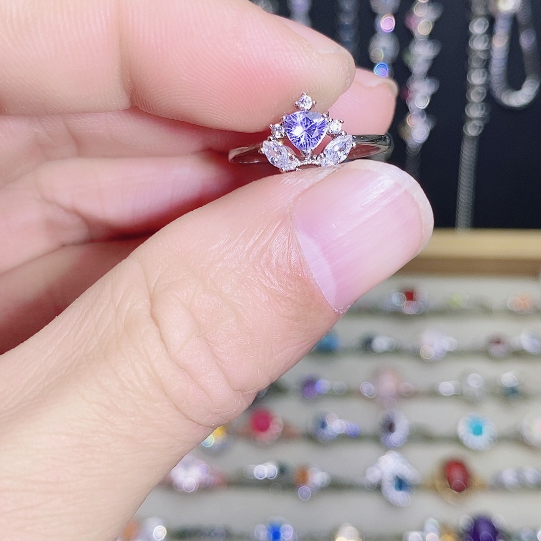 未镶嵌戒指坦桑石