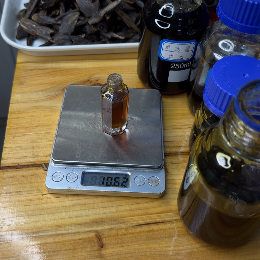 沉香沉香精油绿奇楠油叶子古法10克