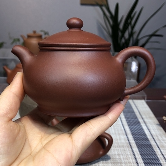 紫砂茶壶潘壶底槽清微瑕180c c