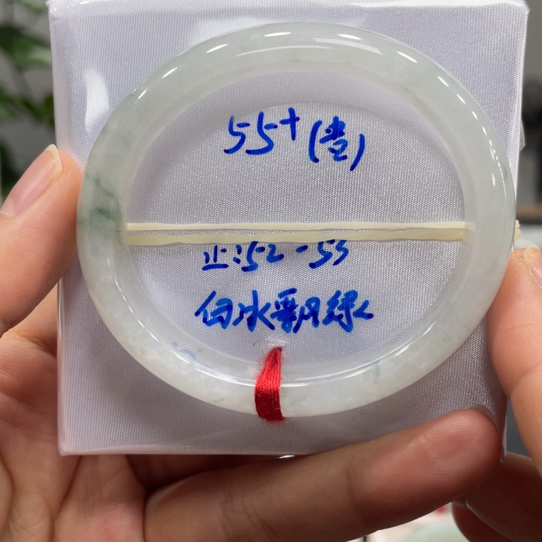 翡翠未镶嵌手镯翡翠