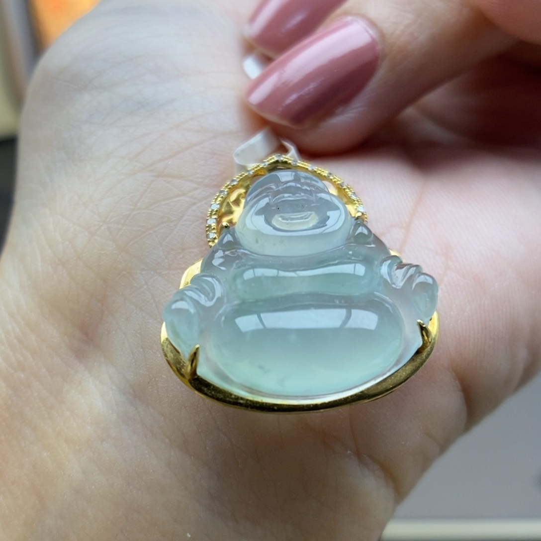 翡翠18K金镶嵌颈饰吊坠66