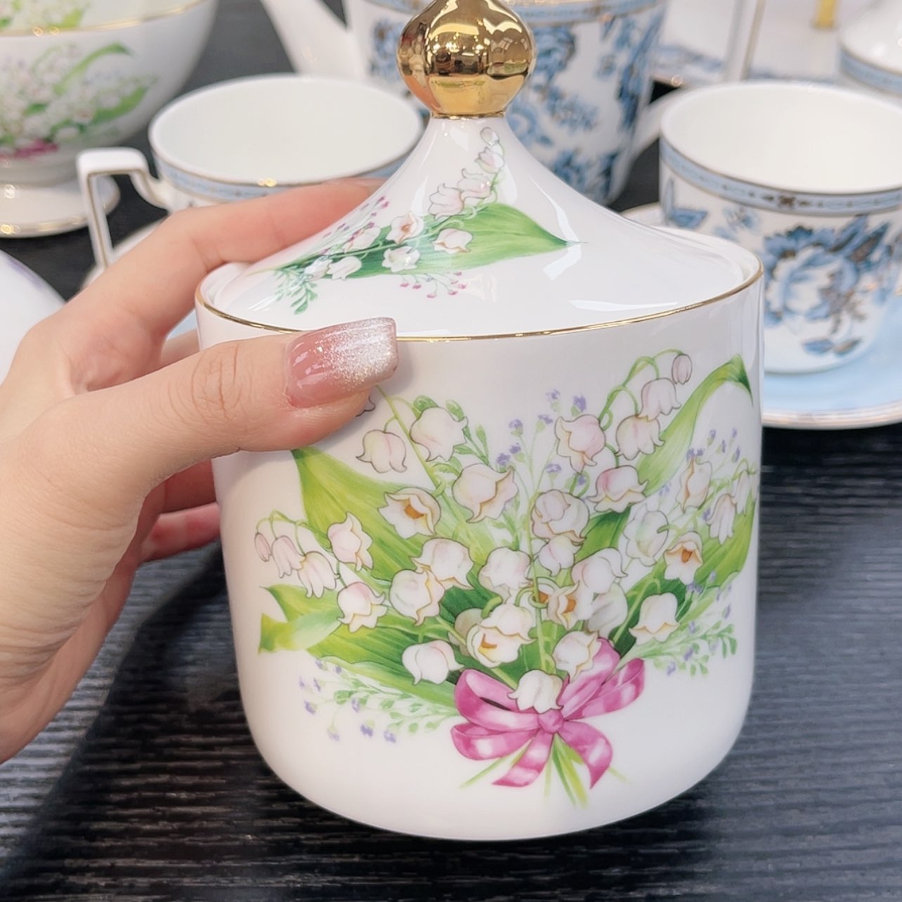 【闪购商品】瓷片罐罐————————-