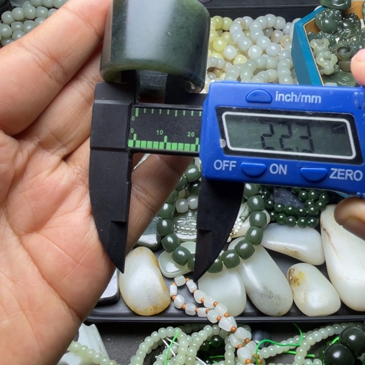 未镶嵌和田玉珠宝半成品