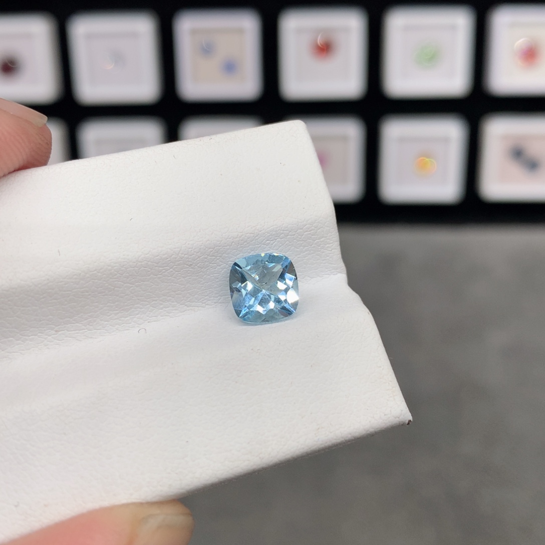 海蓝宝石裸石1.33克拉