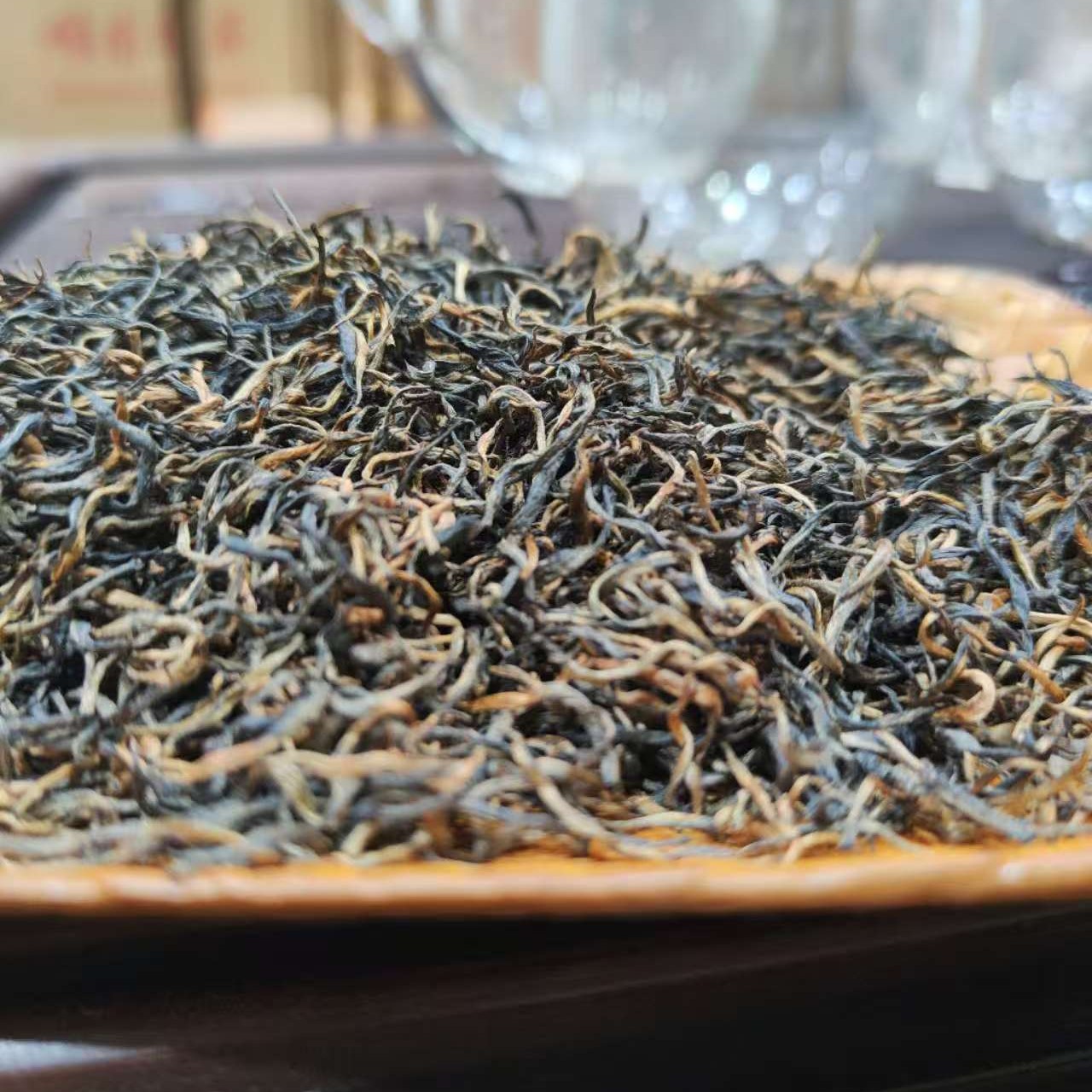 春昇韵信阳红茶2025新茶  高山嫩芽 春茶发酵 味浓耐泡 