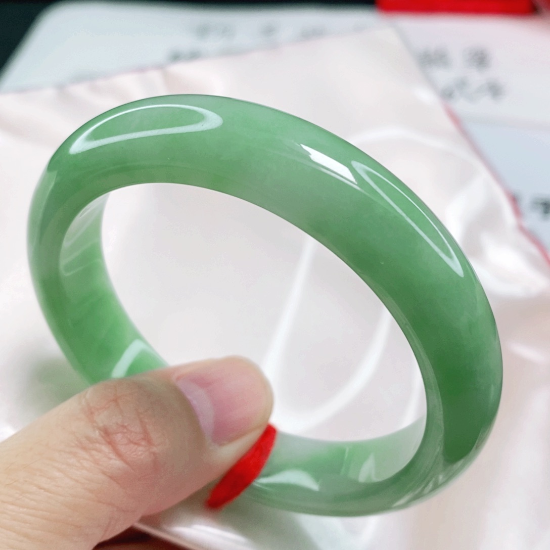 未镶嵌手镯翡翠56.2圈口