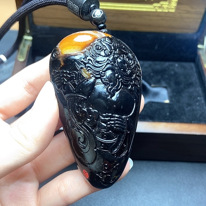 和田玉挂件未镶嵌冷****静N