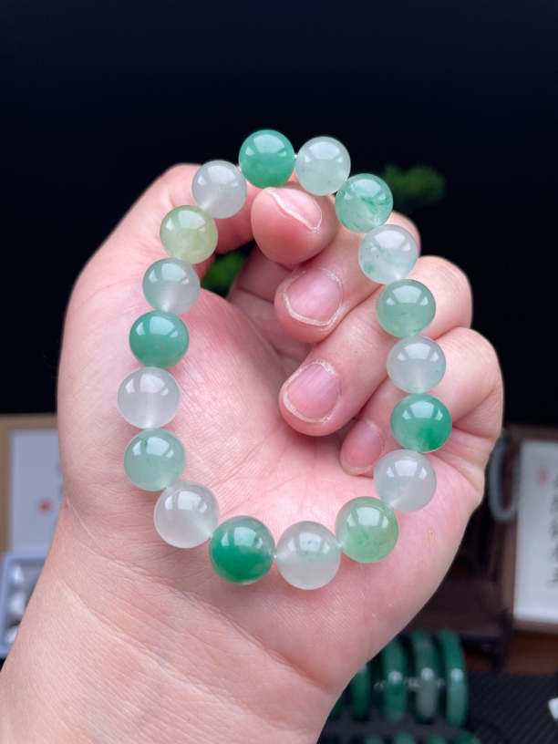 天然非洲翠马卡龙多宝手串（卡11）