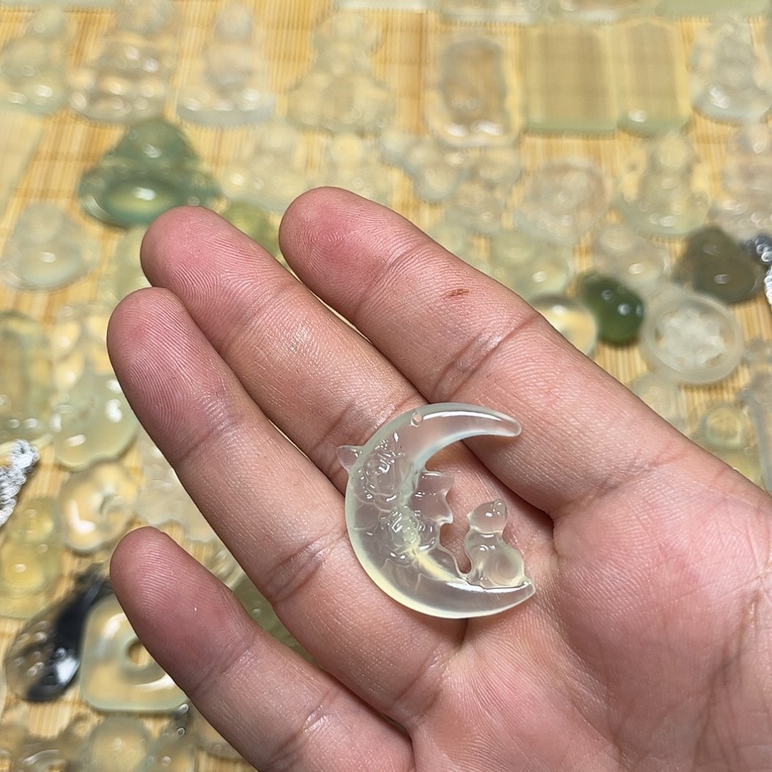 o***t蛇纹石玉未镶嵌颈饰