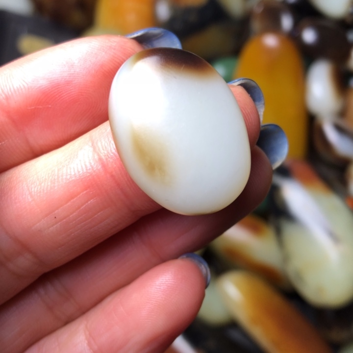 和田玉未镶嵌珠宝奇石