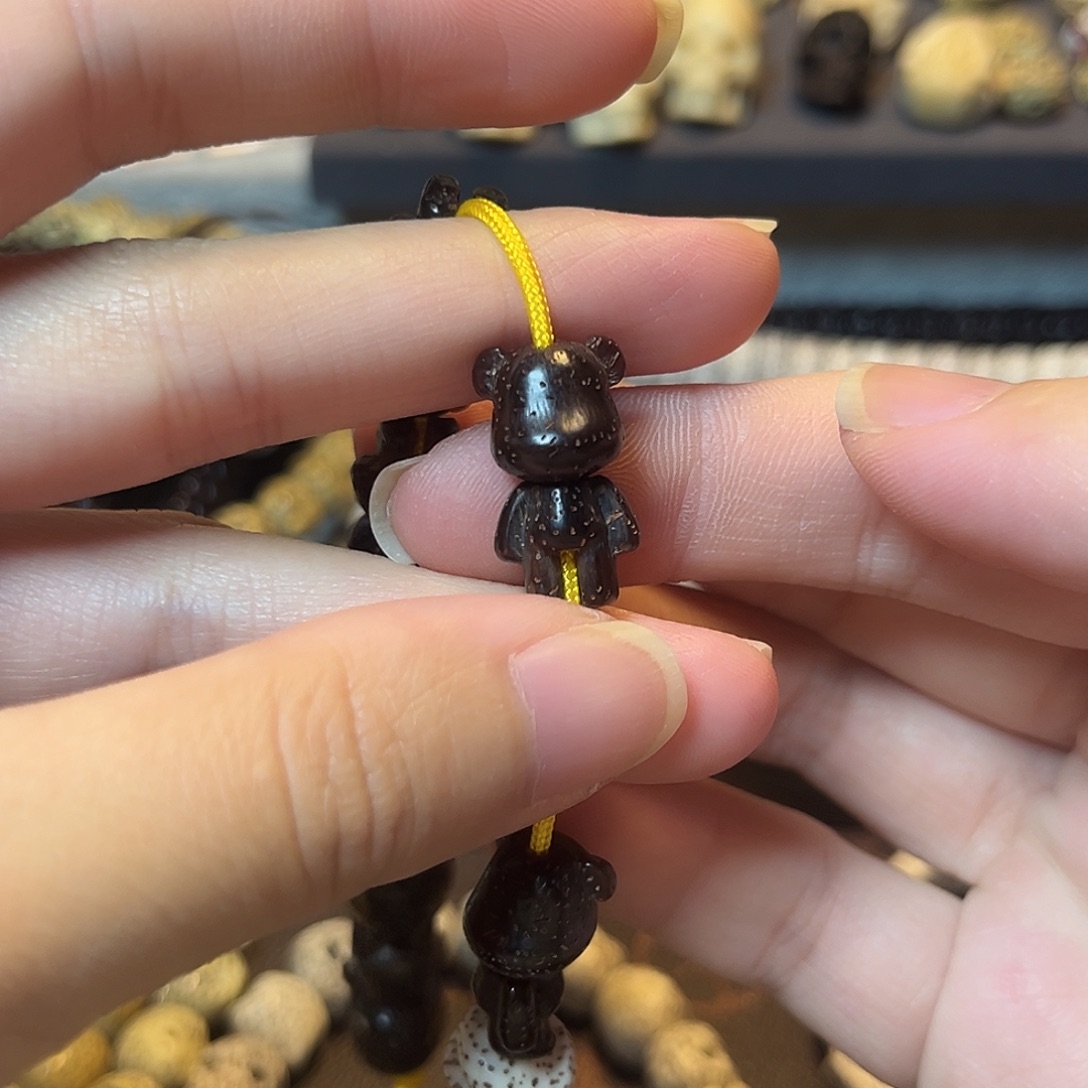 星月菩提吊坠黑金暴力熊