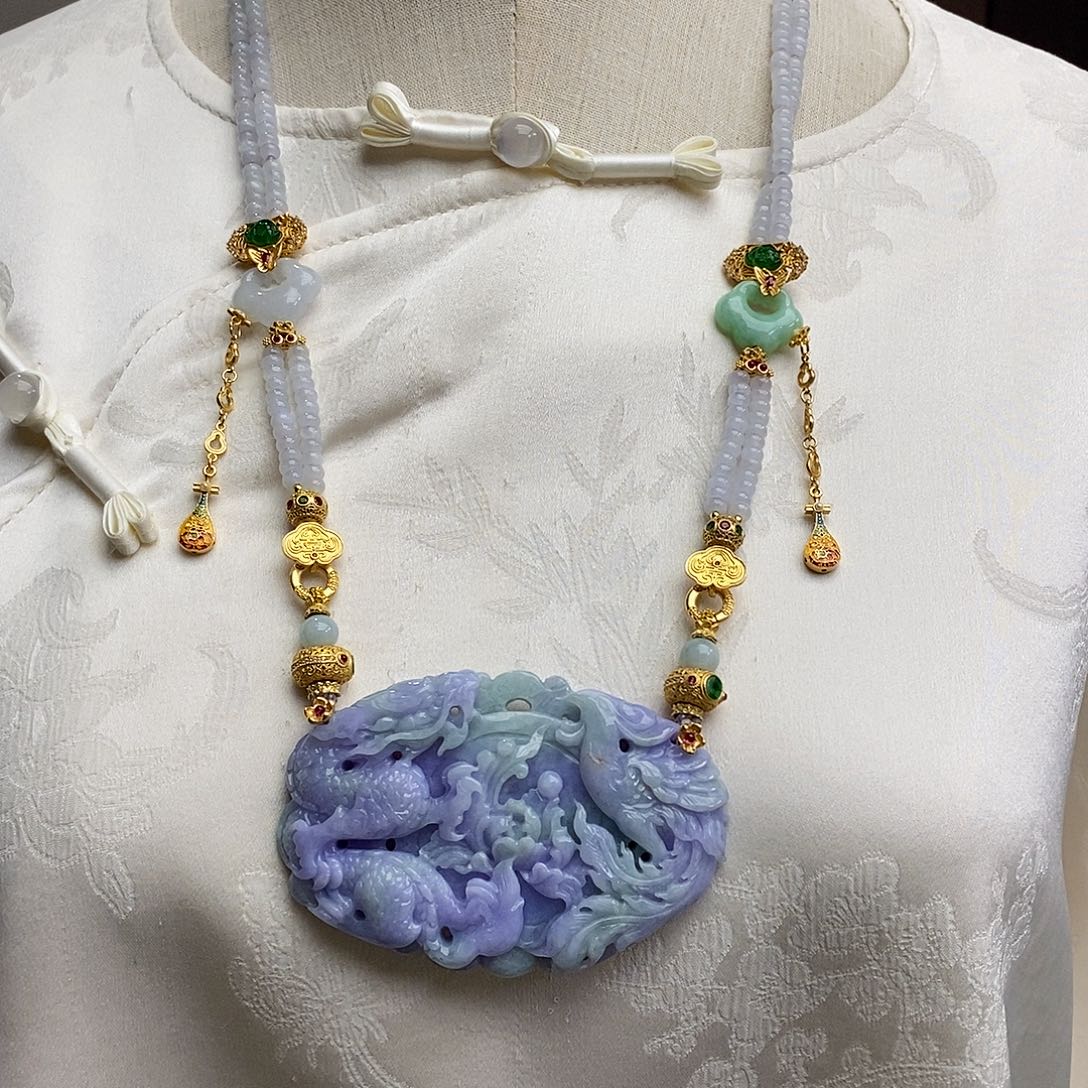 翡翠颈饰未镶嵌天然