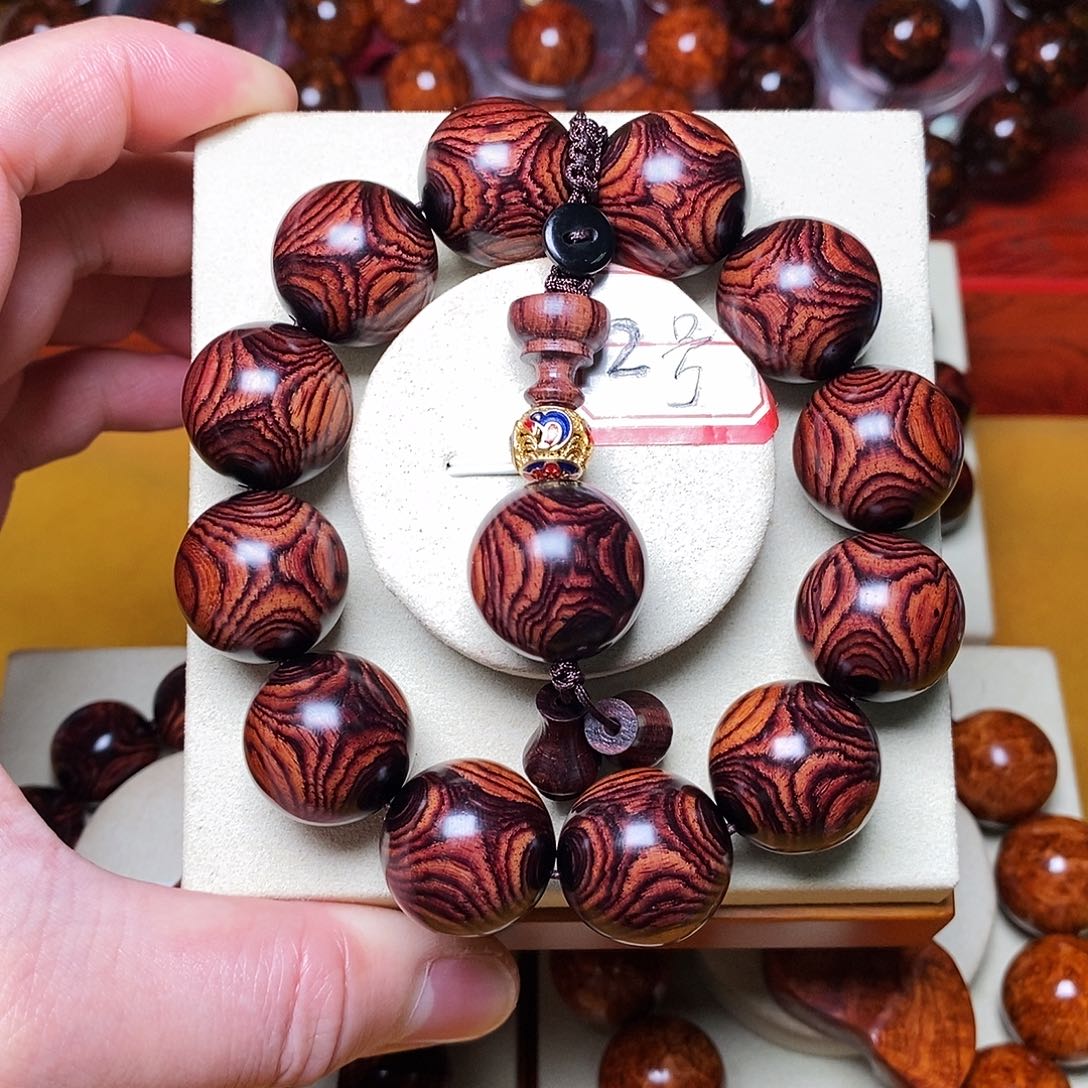 黄花梨/降香黄檀海南黄花梨鬼脸对眼天花板2.0