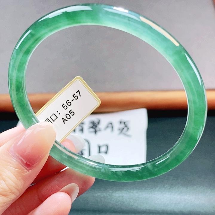 翡翠未镶嵌手镯翡翠手镯74