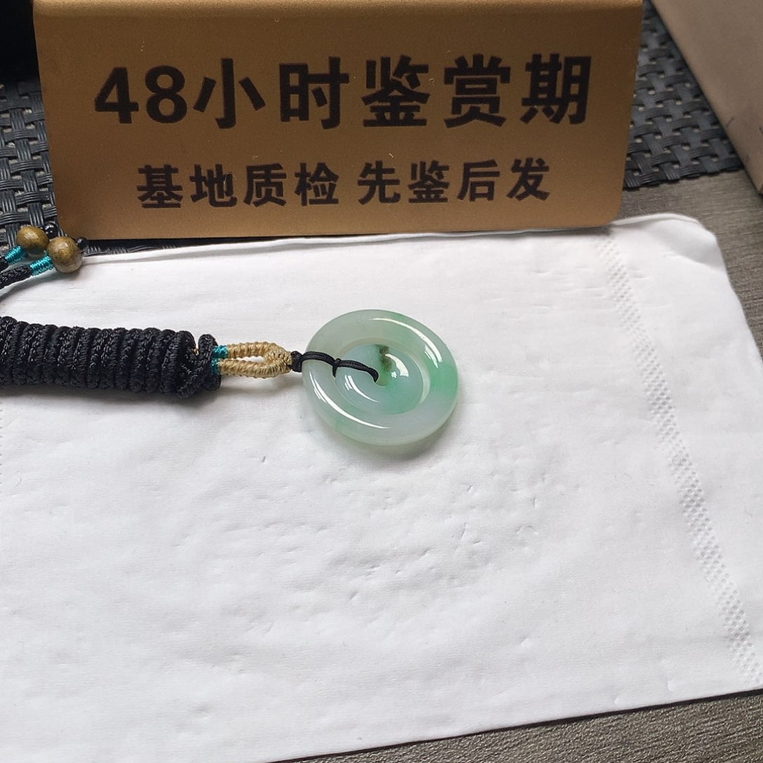 颈饰未镶嵌翡翠子母扣