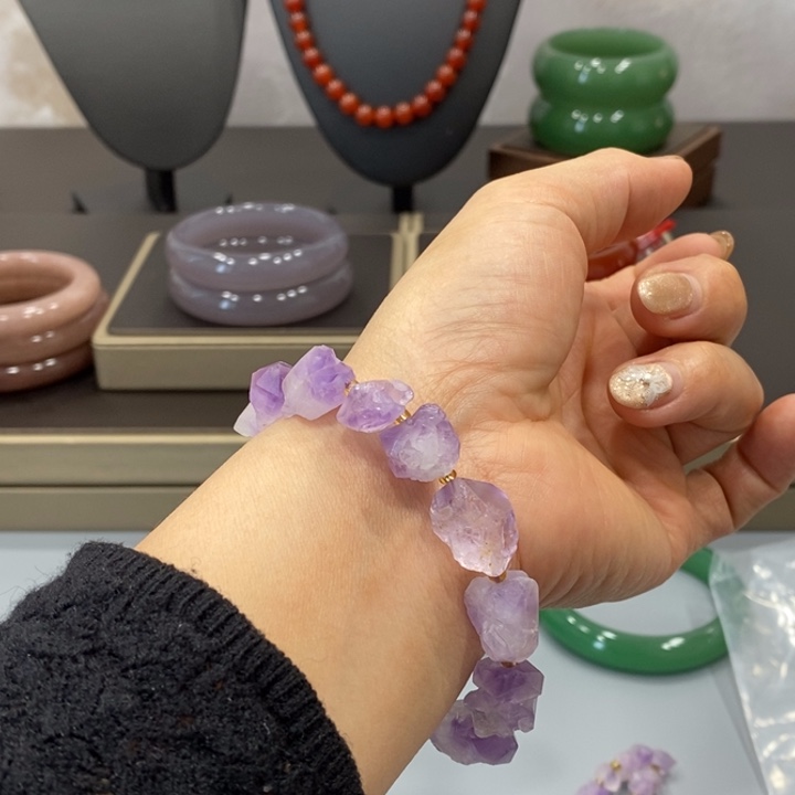 东陵石手镯未镶嵌