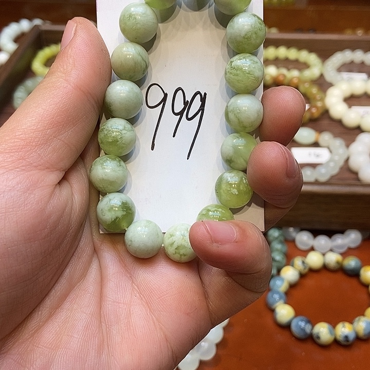 向***往蛇纹石玉合金手链