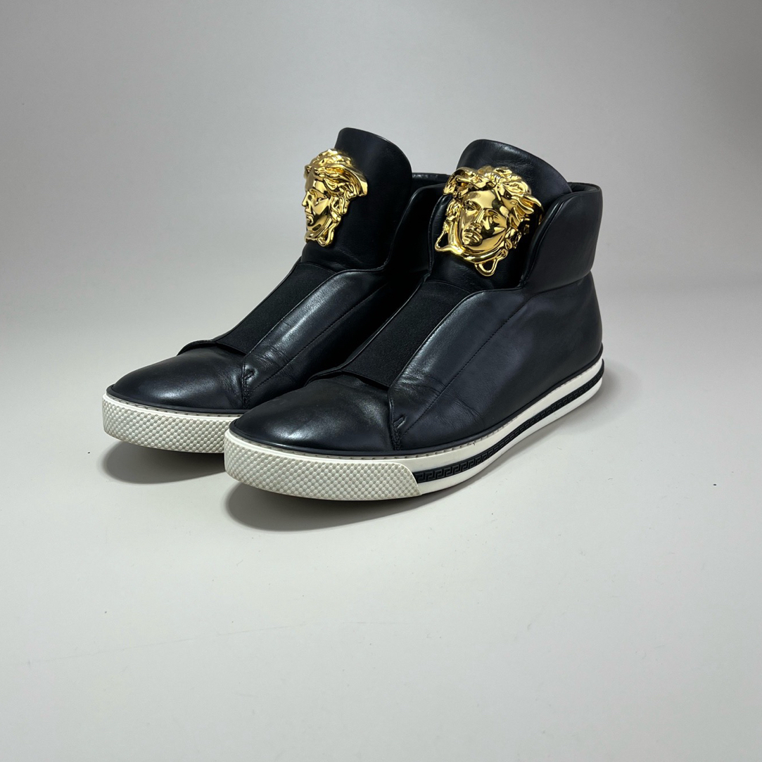 95新 VERSACE/范思哲 范思哲金标美杜莎高帮板鞋42码 95新15089