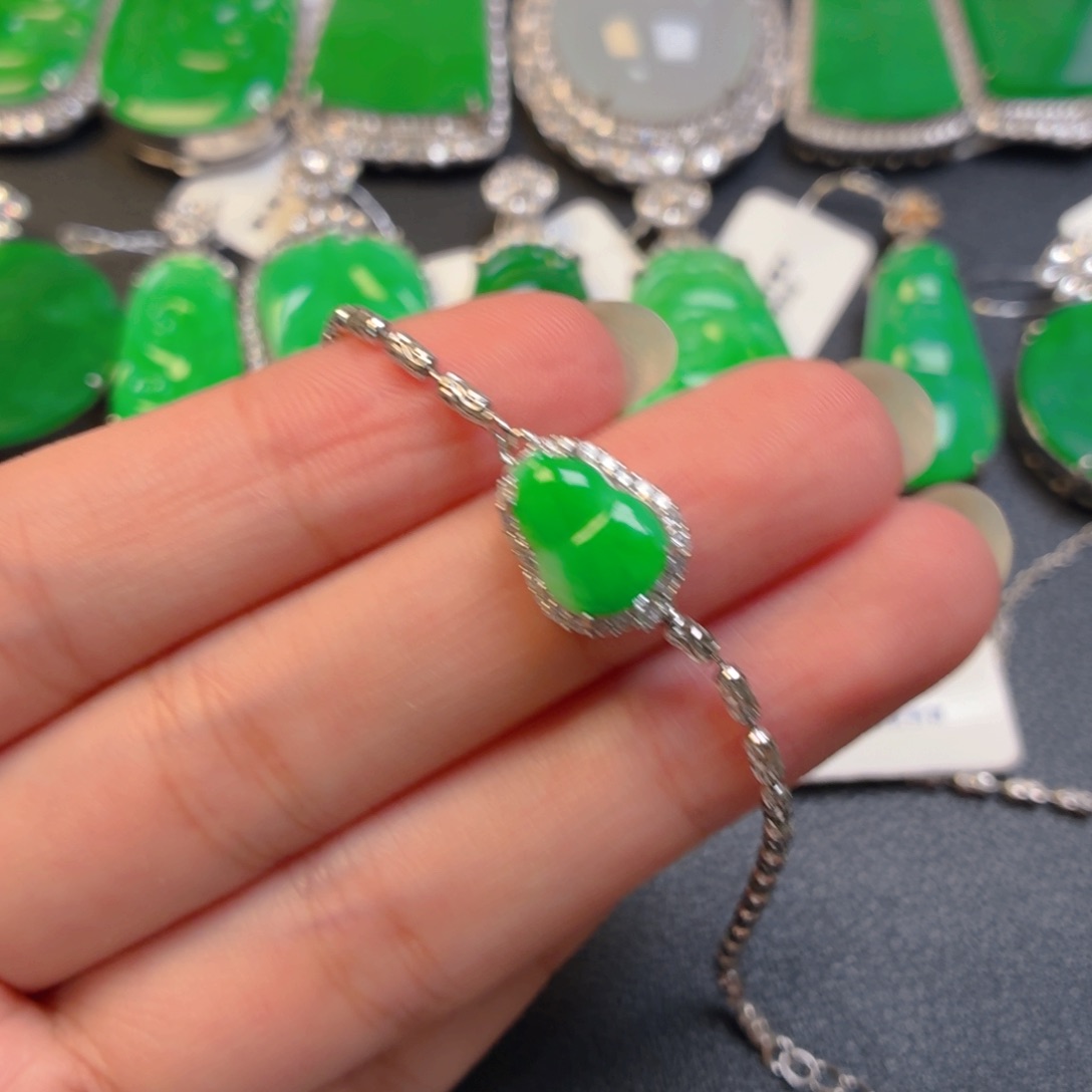 翡翠银S925镶嵌颈饰