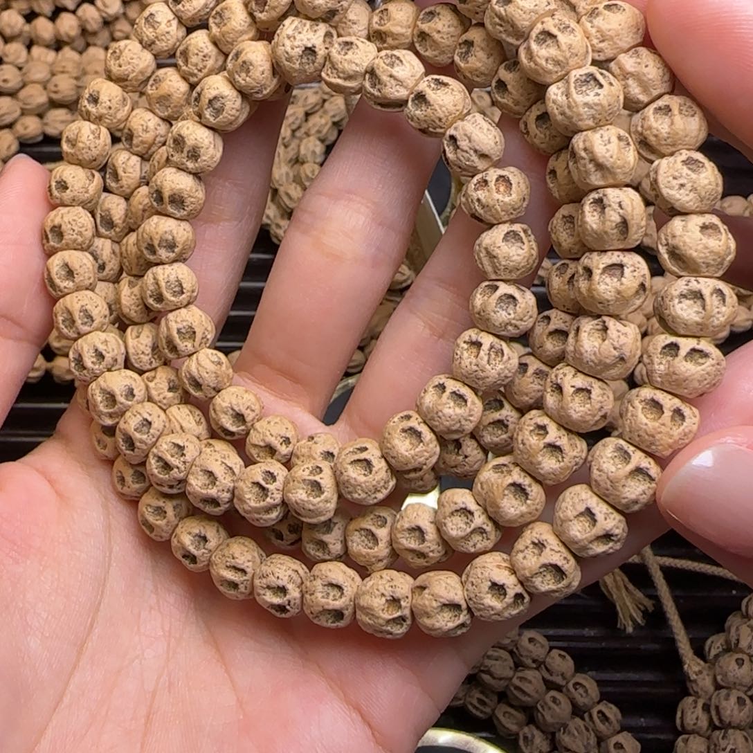 柏香籽/百香籽吊坠尘*