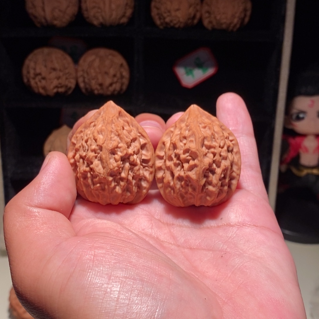 鲤***愿把件文玩核桃金牛250104