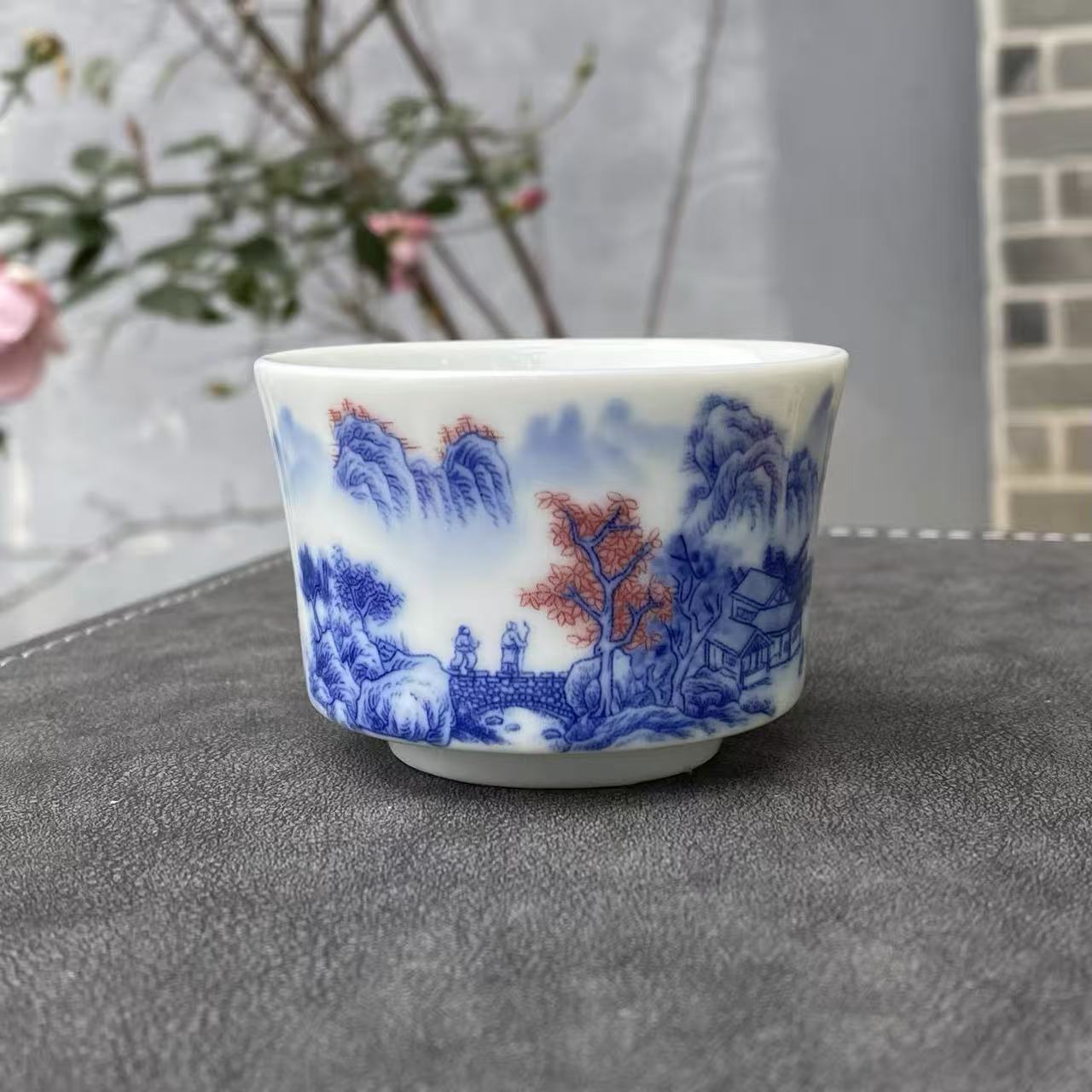 青花山水釉里红陶瓷主人杯茶杯