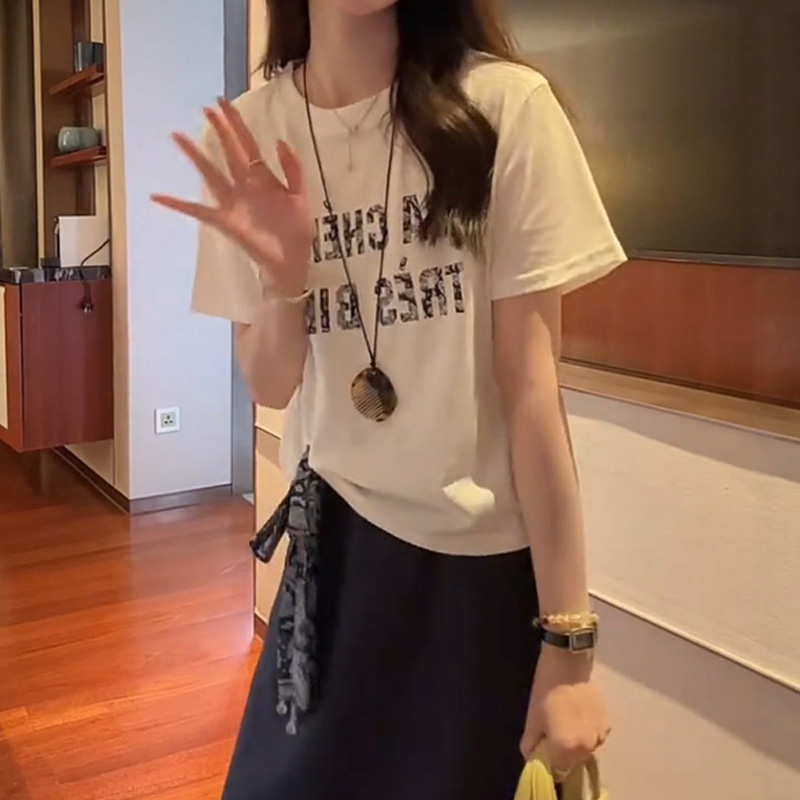 宽松显瘦正肩上衣夏季薄款胖mm大码女装不规则字母绑带短袖T恤女