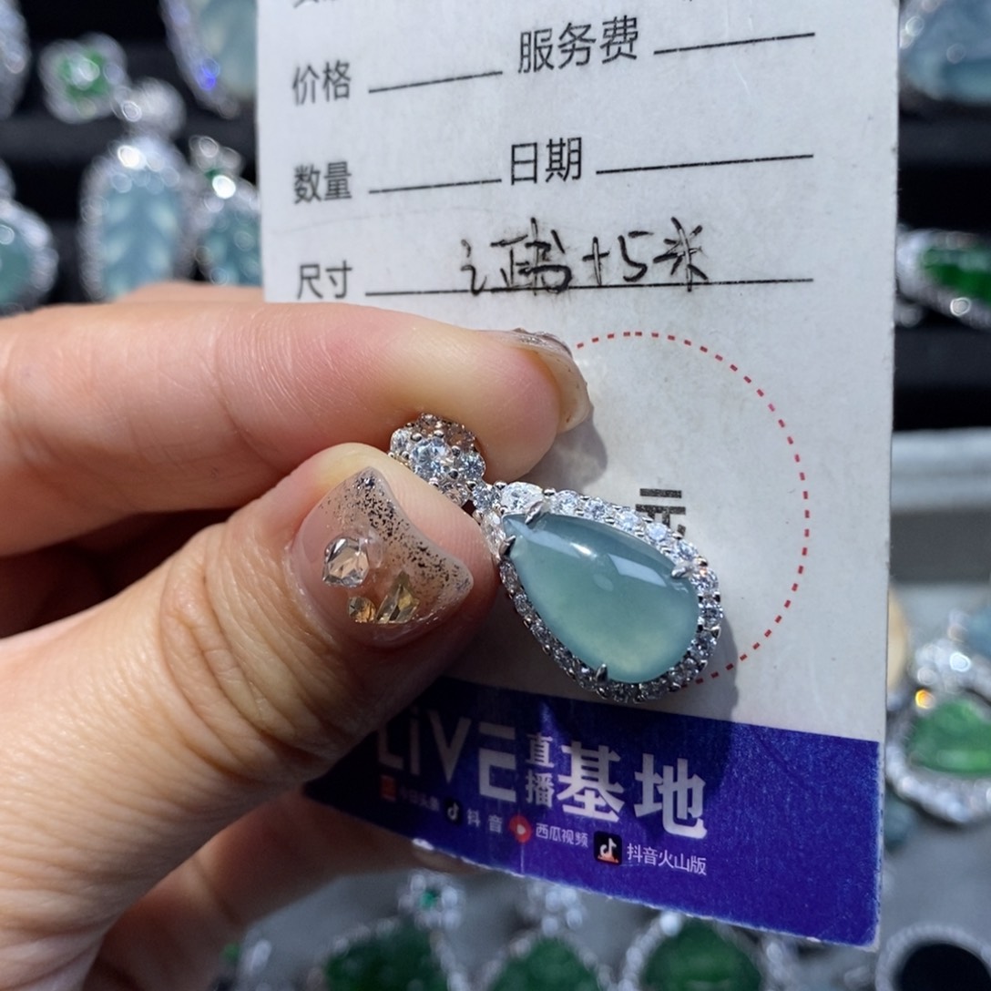 翡翠颈饰银S925镶嵌翡翠