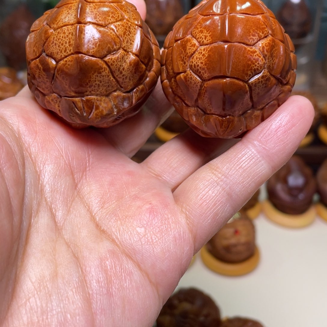 橄榄核吊坠文*峇四一富甲一对