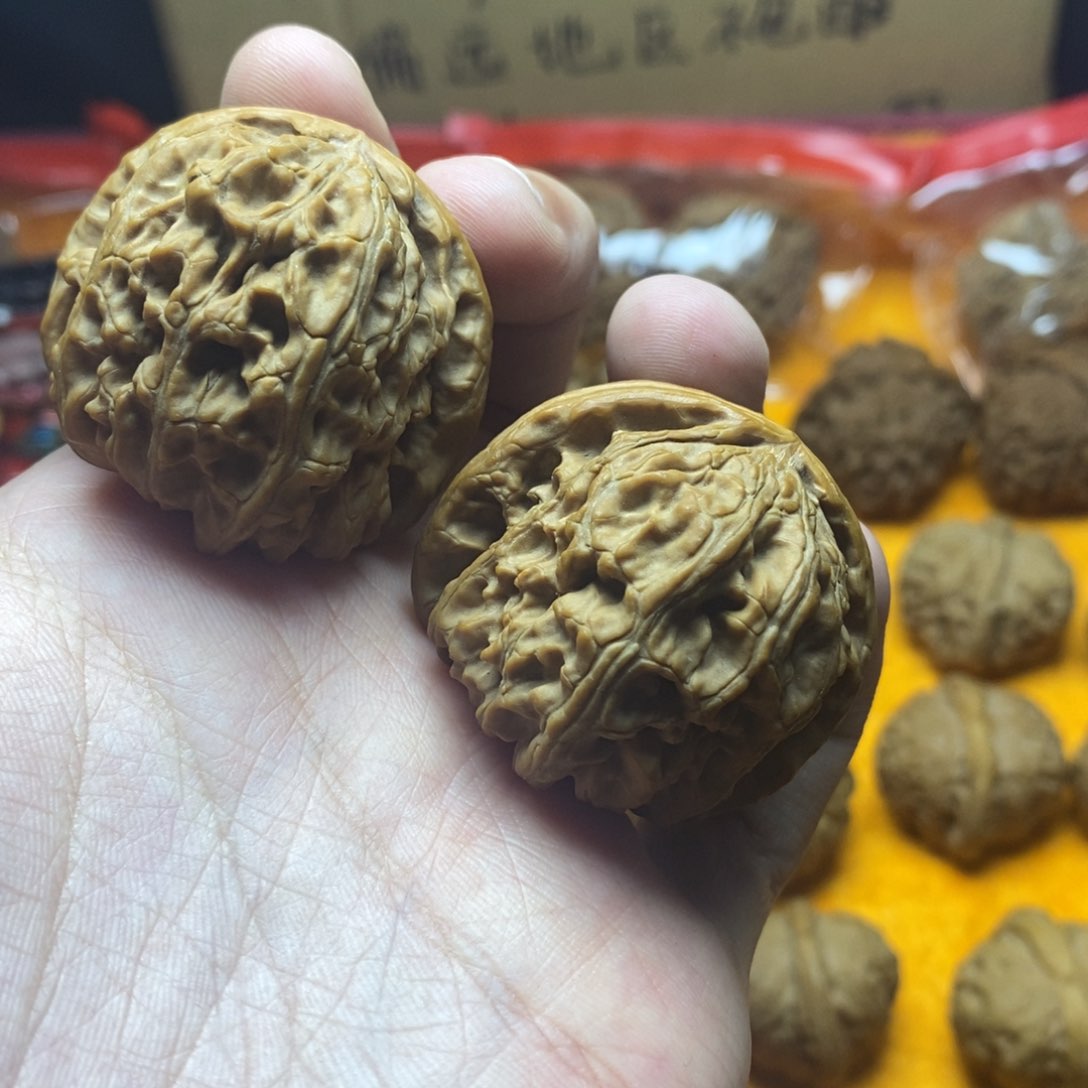 吊坠文玩核桃缘*三角白