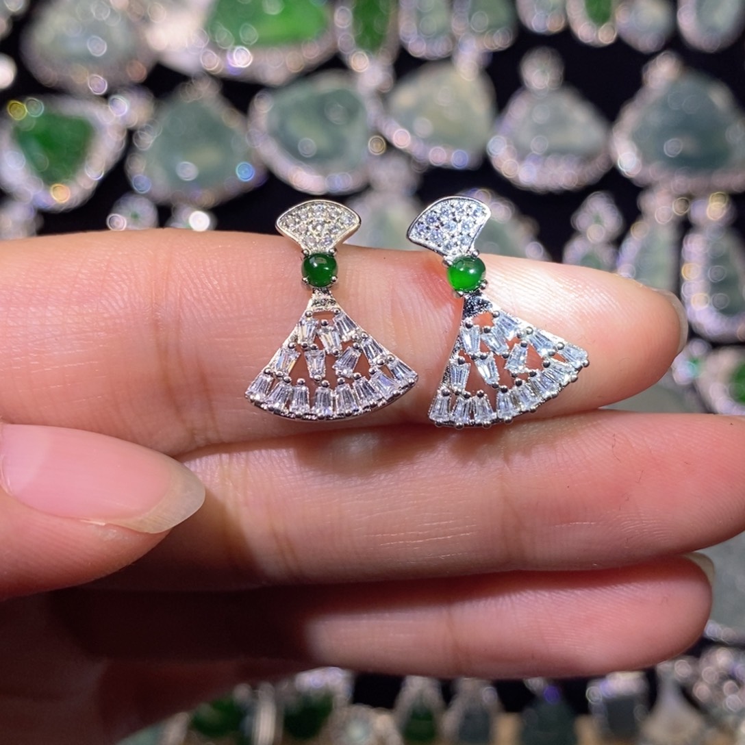 翡翠未镶嵌颈饰天然