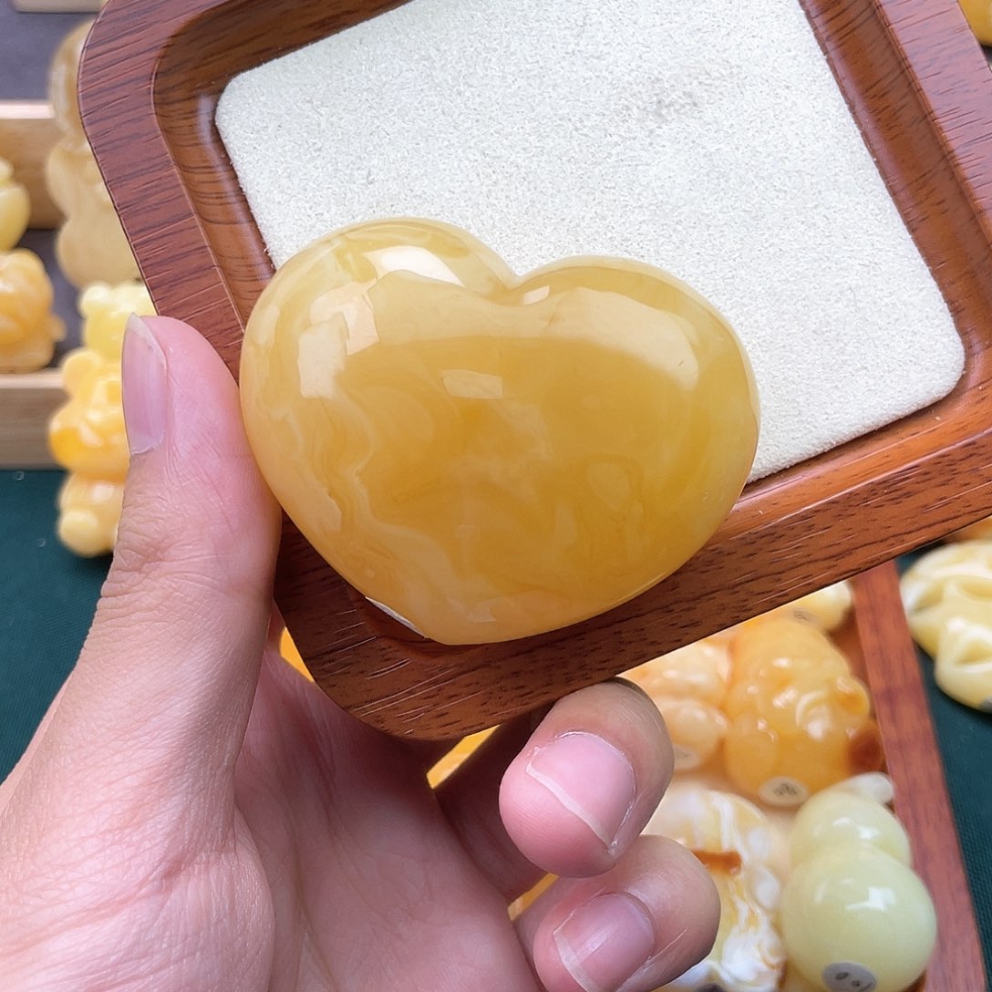 琥珀裸石未镶嵌星*蜜蜡