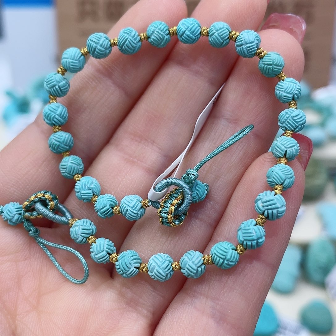 未镶嵌绿松石珠宝奇石