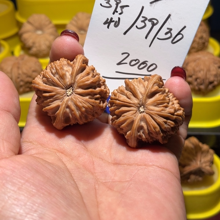 桃核吊坠磨盘精品