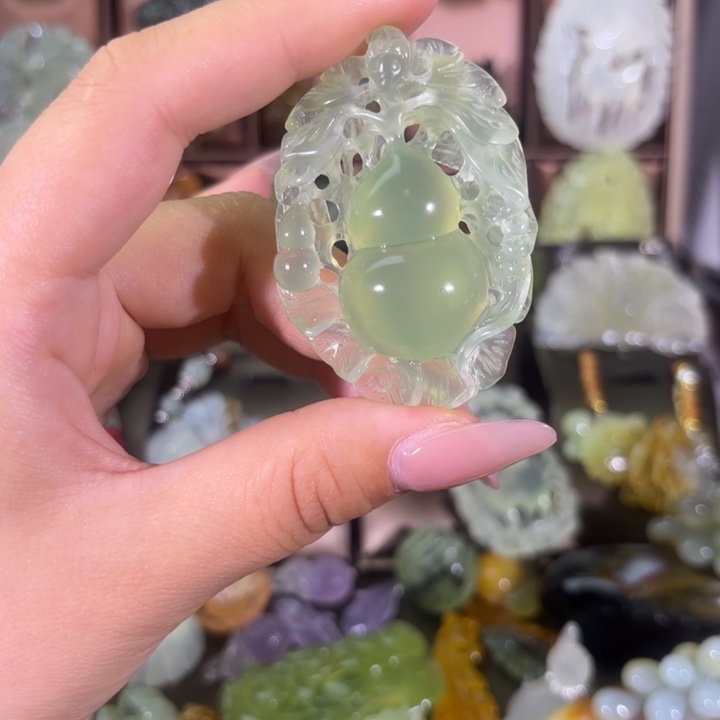 蛇纹石玉合金颈饰