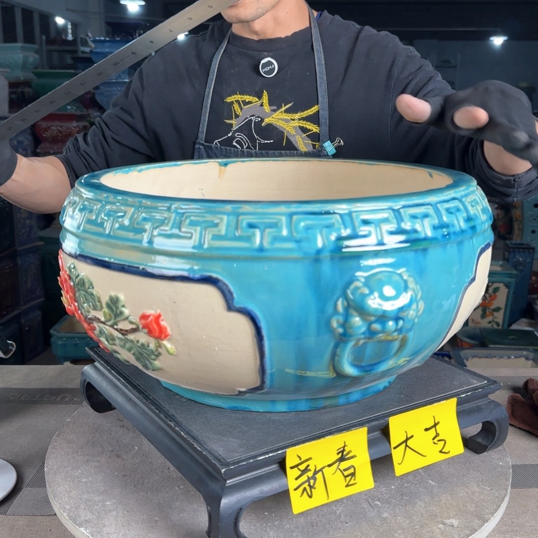 一风堂石湾花盆。