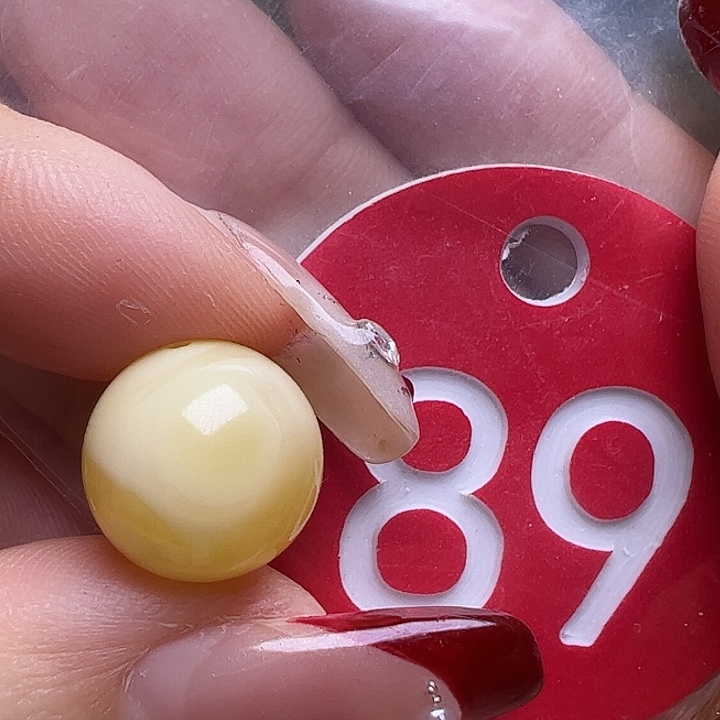 蜜蜡未镶嵌珠宝奇石不*过12mm圆珠