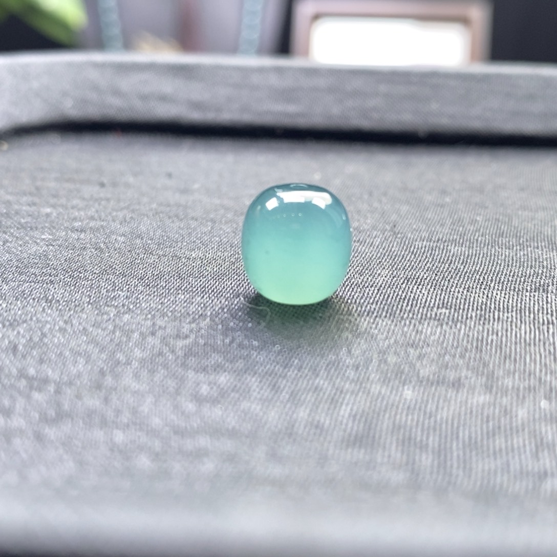 翡翠未镶嵌手链卡10左右老型珠