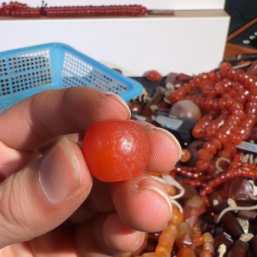 麦***力玛瑙/玉髓未镶嵌颈饰