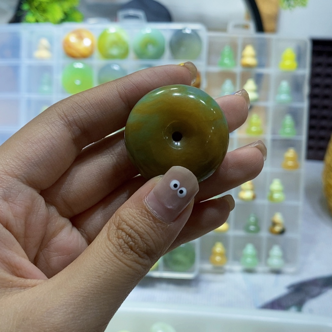 未镶嵌蛇纹石玉539