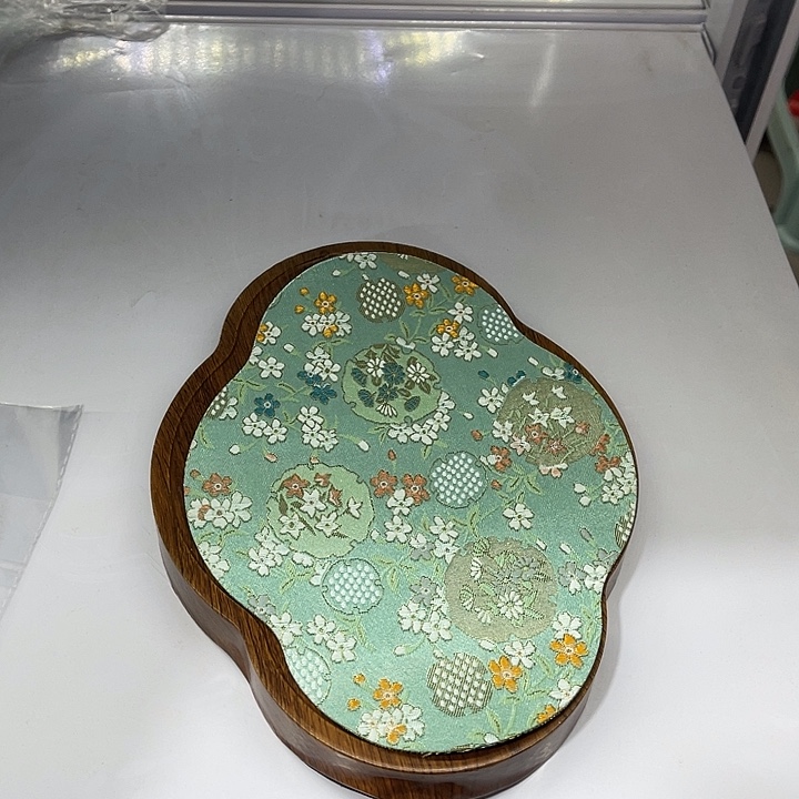 福利待遇多多哦哦哦哦