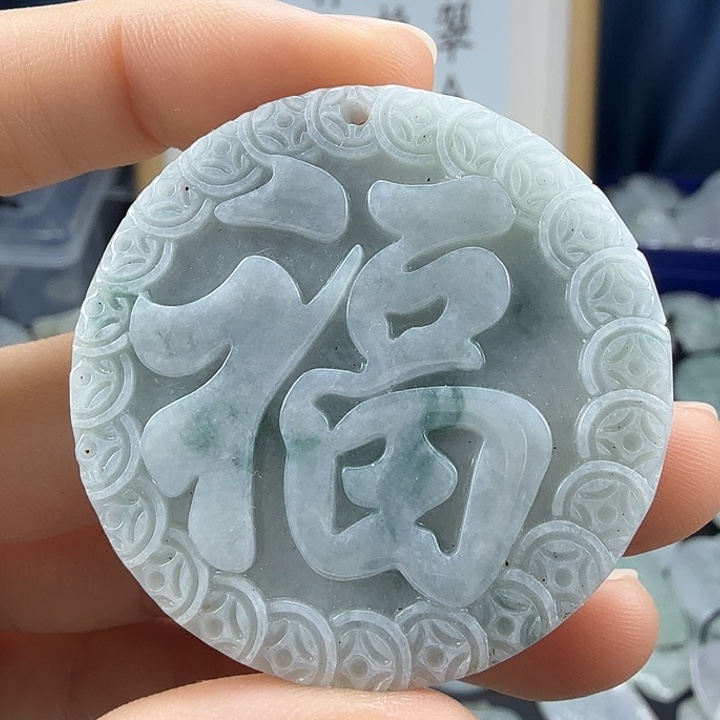 翡翠未镶嵌颈饰翡翠