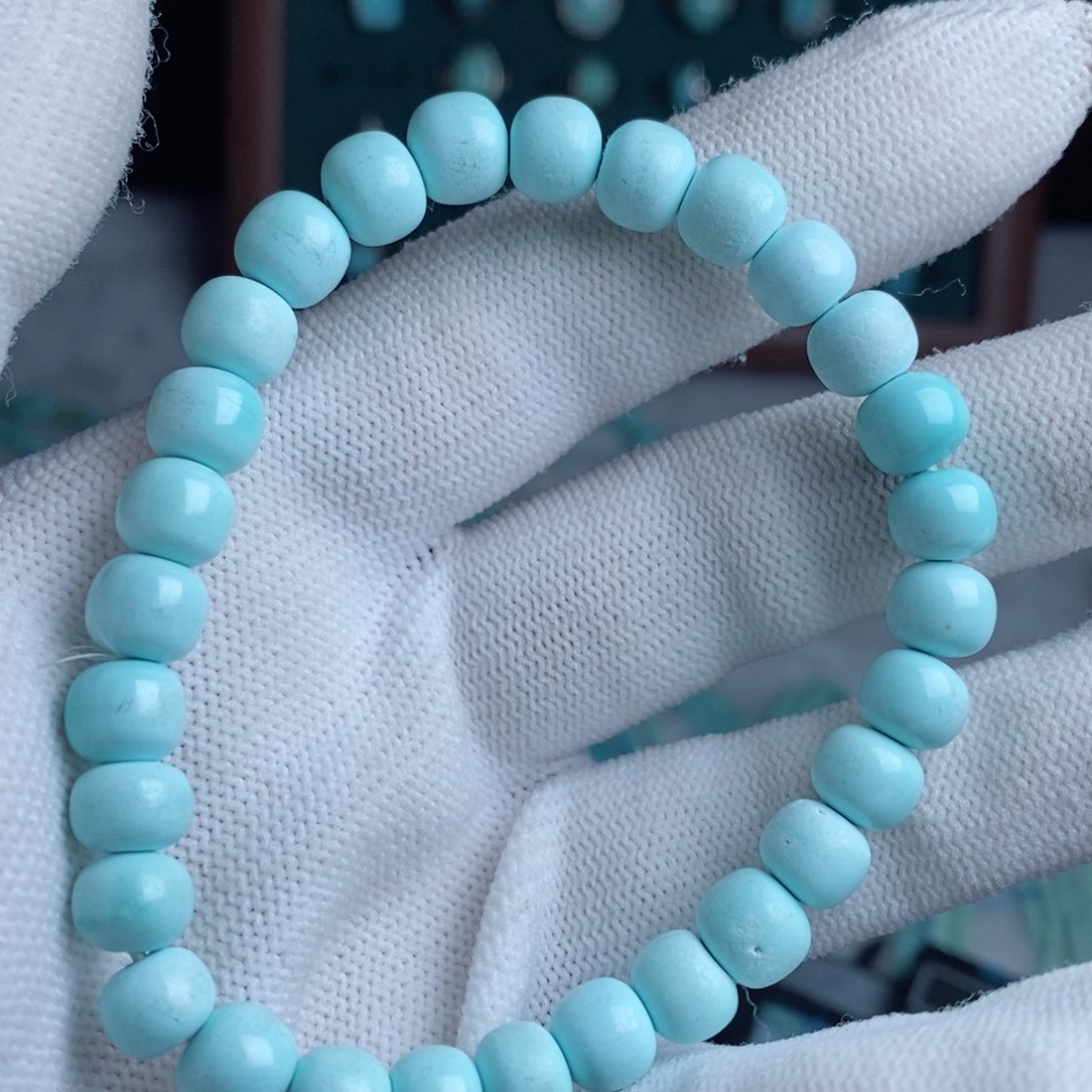 绿松石颈饰未镶嵌