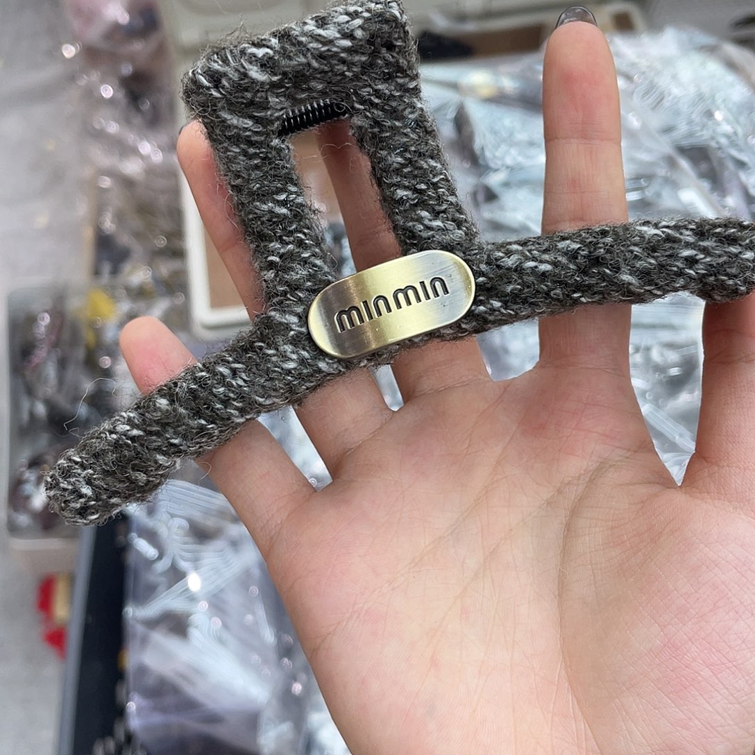 非金属灰色m13抓大