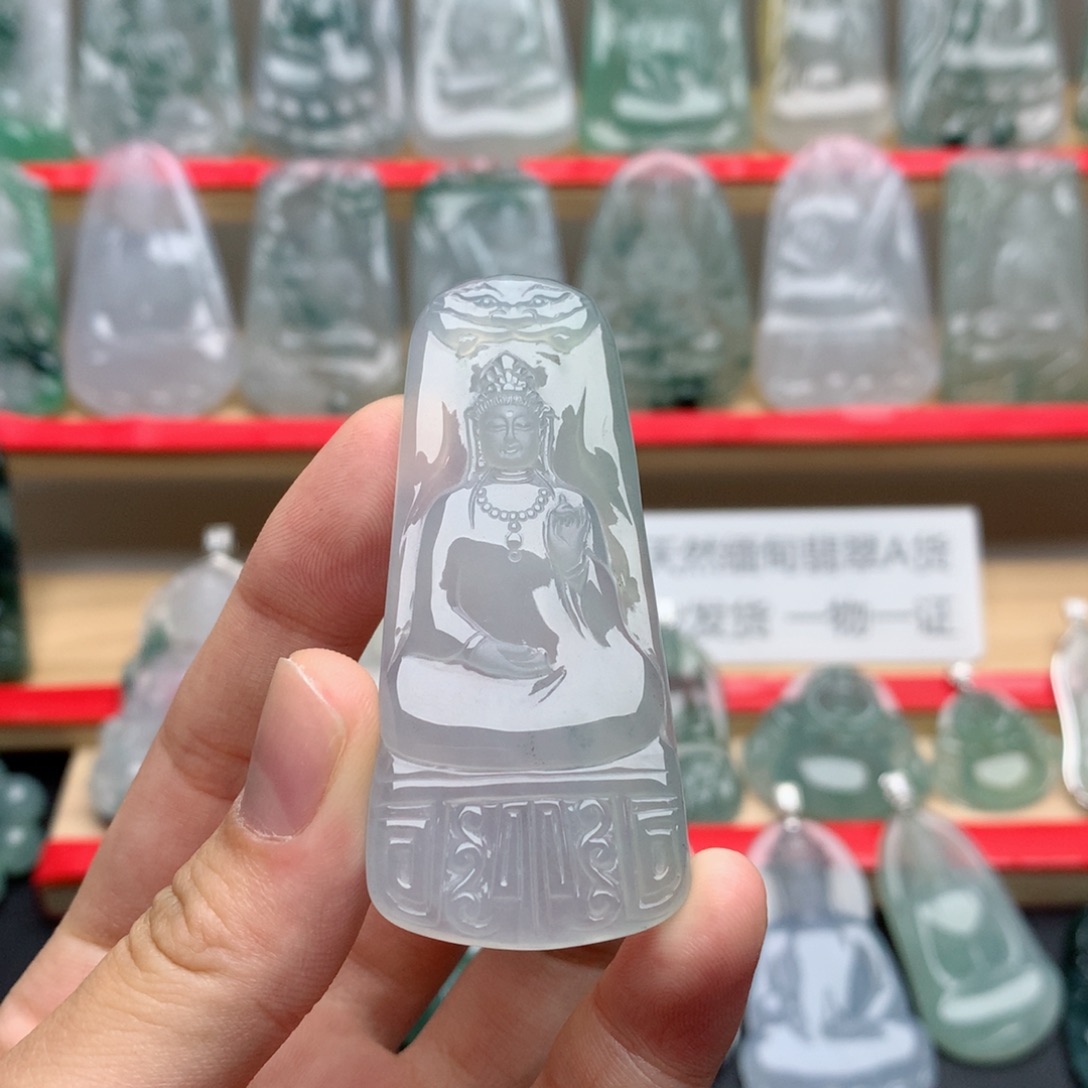 胖***豹翡翠未镶嵌颈饰素衣