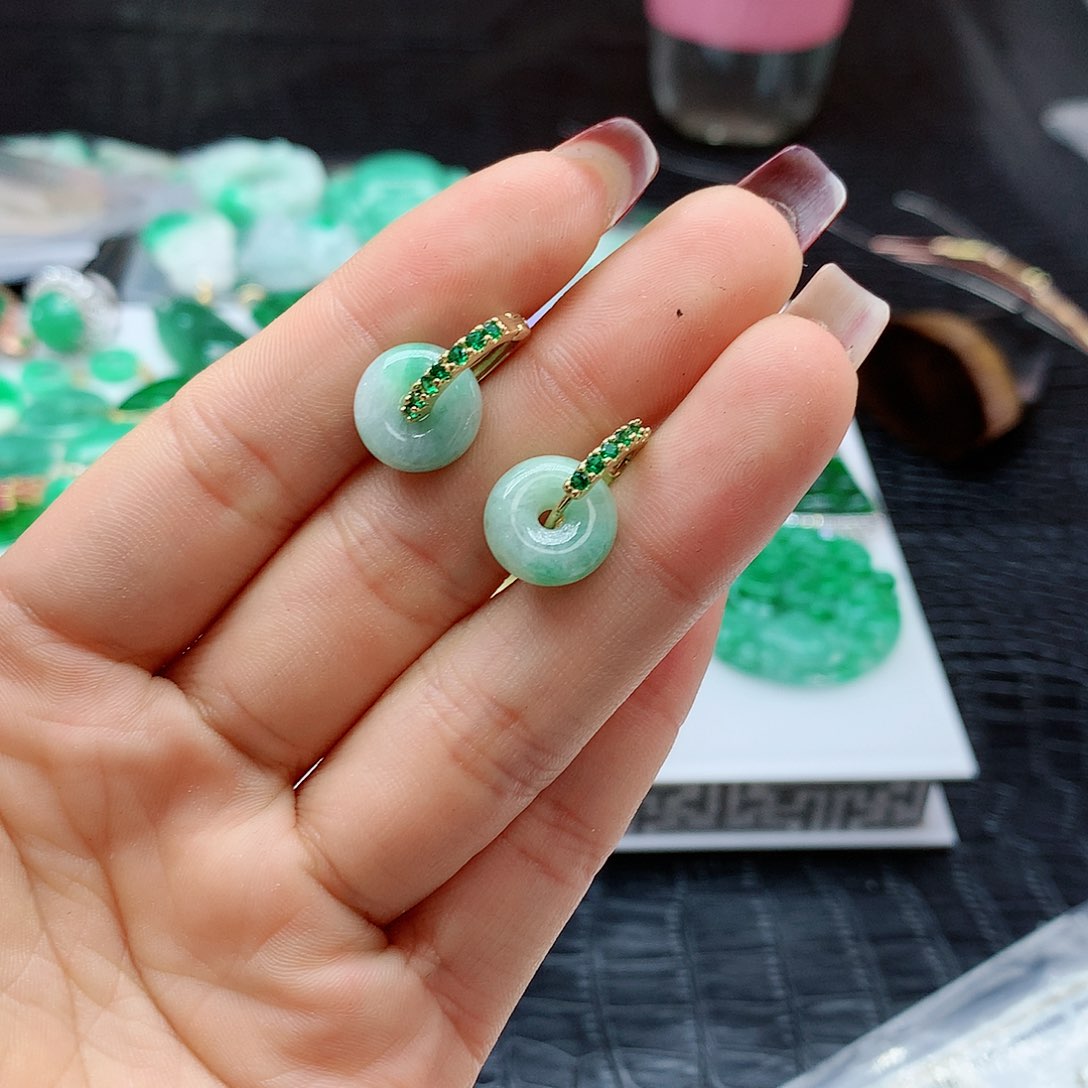 【闪购商品】翡翠耳饰未镶嵌，