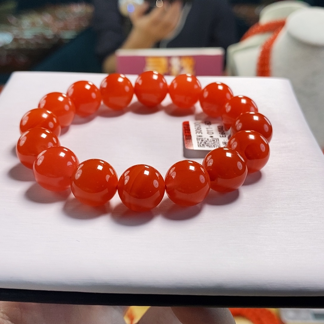 未镶嵌滴水洞云端  13mm  多样性发一南红玛瑙